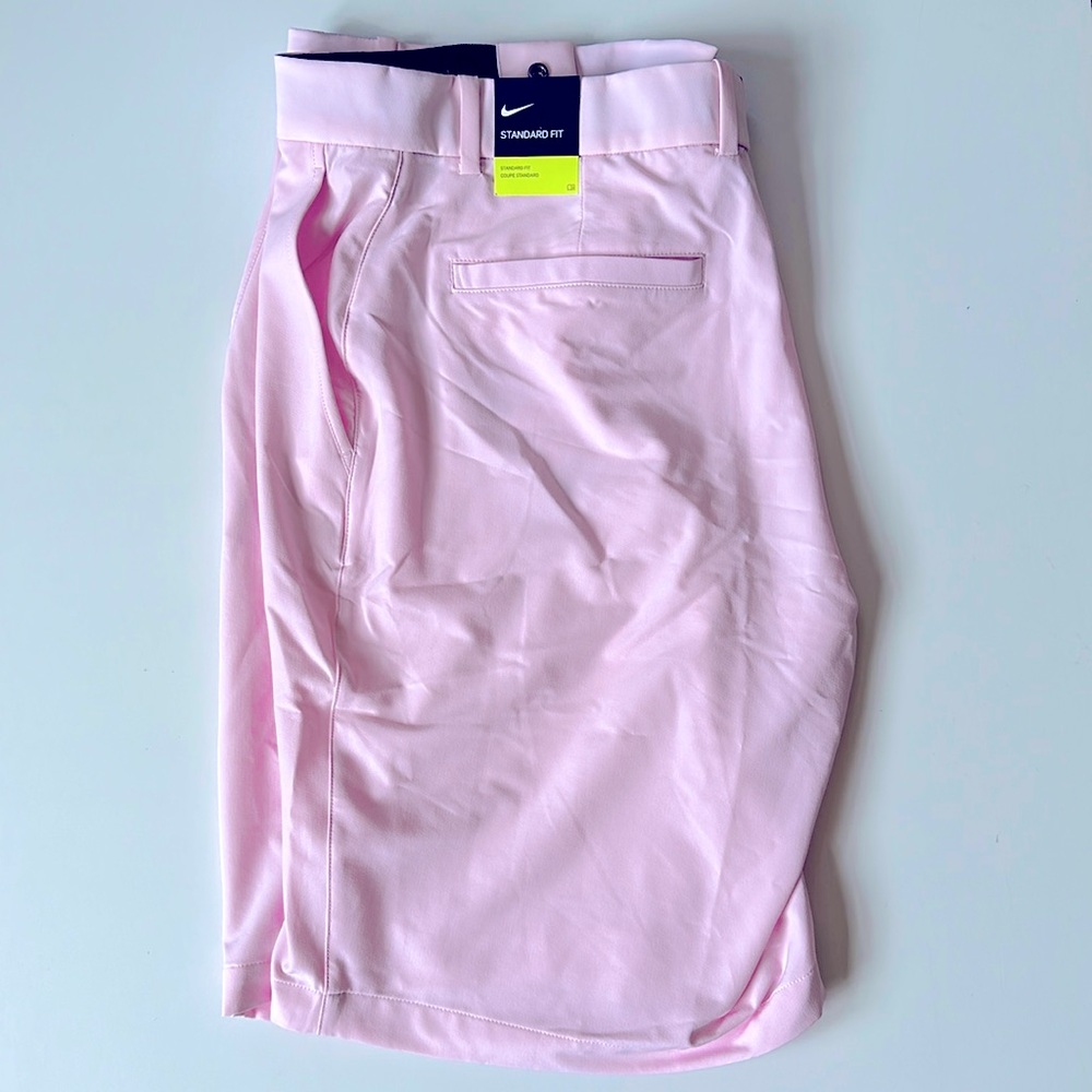 Men’s Nike golf shorts
